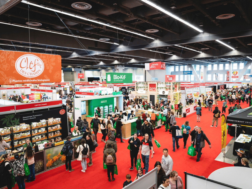 Plusieurs kiosques vu du haut à l'Expo Manger Santé et Vivre Vert