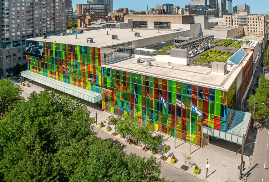 Verrière du Palais des congrès de Montréal