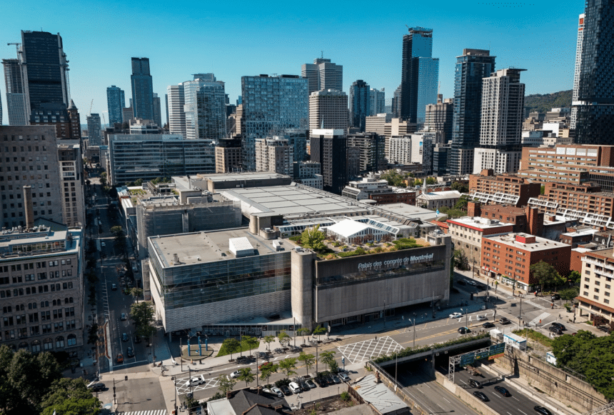 Vue de haut du Palais des congrès de Montréal